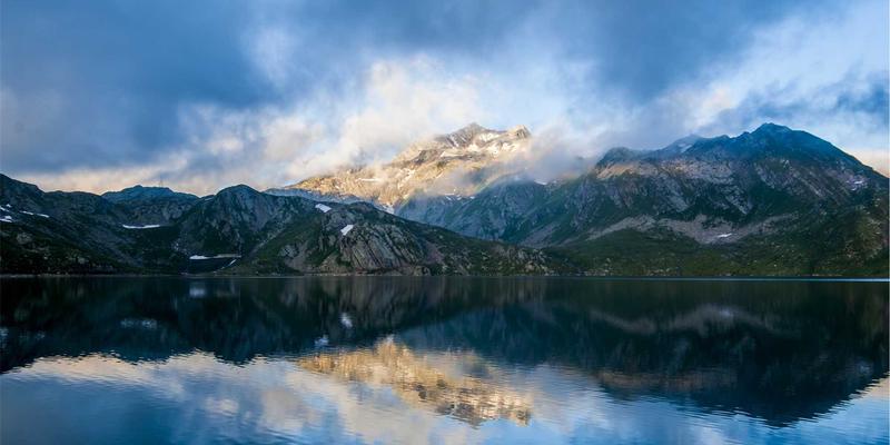 创意礼品设计新思路：青岛非物质文化遗产元素在企业礼品定制中的转化与应用