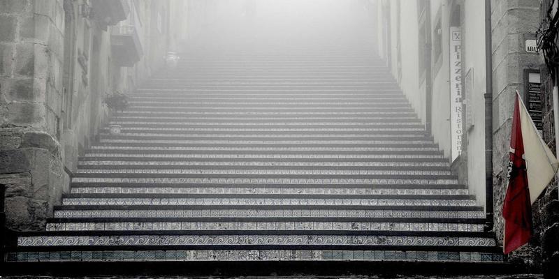 青岛礼品定制：创意设计与专业服务，打造企业专属情感纽带